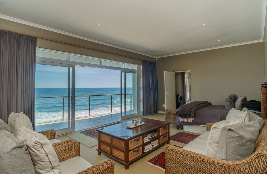 5 Bedroom Property for Sale in Misty Cliffs Western Cape